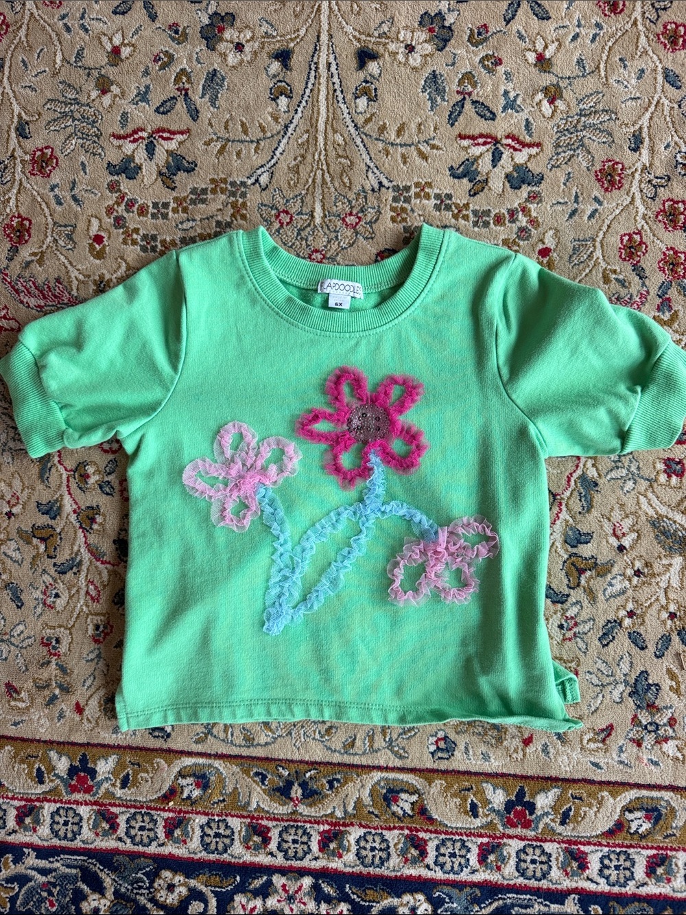Flapdoodles kelly Green Short-Sleeve Tee with Pink Flower Appliques